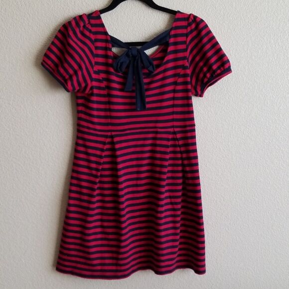 Uniqlo Womens XS Striped Dress W/ Bow VGUC Nautical Skater Dress Sweet Girl - Picture 3 of 6